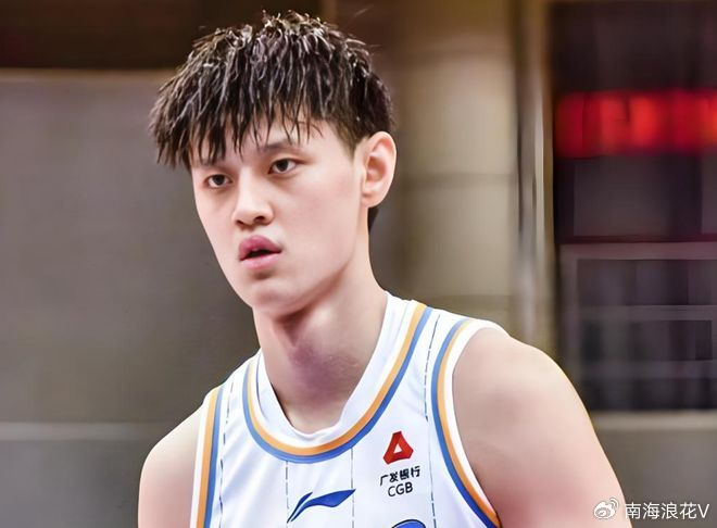 开云体育平台-北京队迎1坏消息！2米06锋线悍将旧伤复发，许利民遇到麻烦了|曾凡博|上海队|北京首钢|赵睿|宁波队_新浪体育_新浪新闻