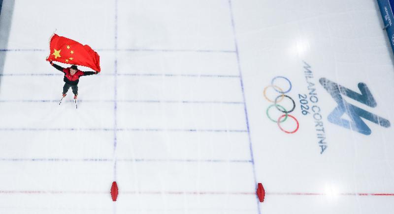 开云体育-含金量十足！宁忠岩破奥运纪录夺冠，中国代表团收获第三金